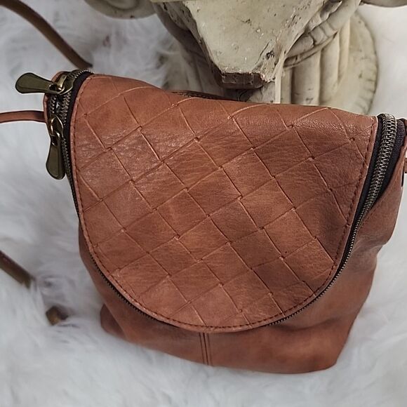 Crossbody Bag with Double zippered 'u' flap - Picture 5 of 13
